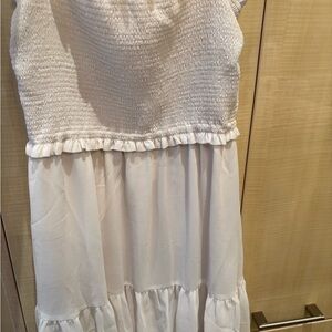 Wilfred Cream Sleeveless Smocked Top